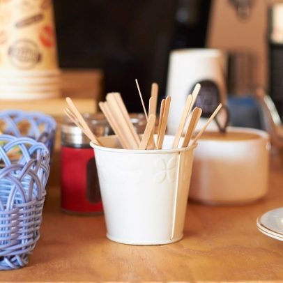 Bulk coffee stirrers for hotels and motels – durable wooden stir sticks for guest beverage service.